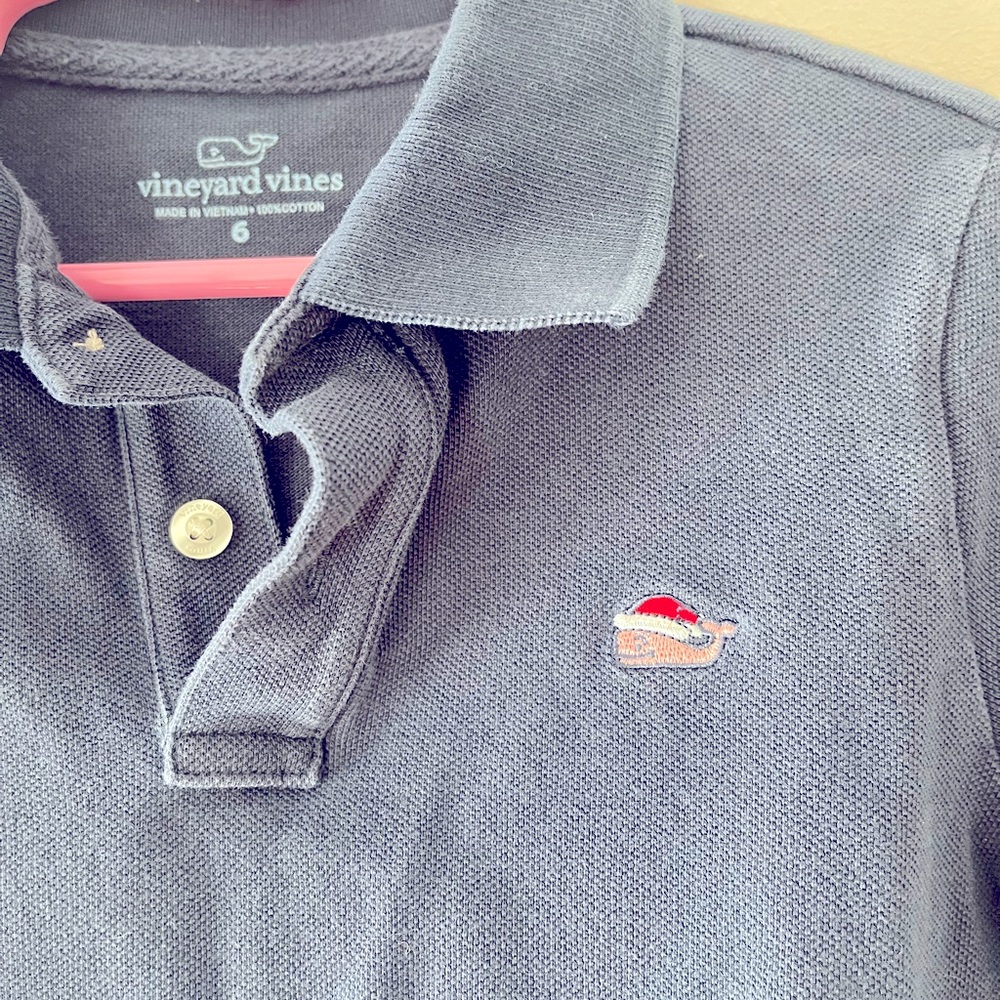 Vineyard Vines Christmas polo - Size 6 - worn once